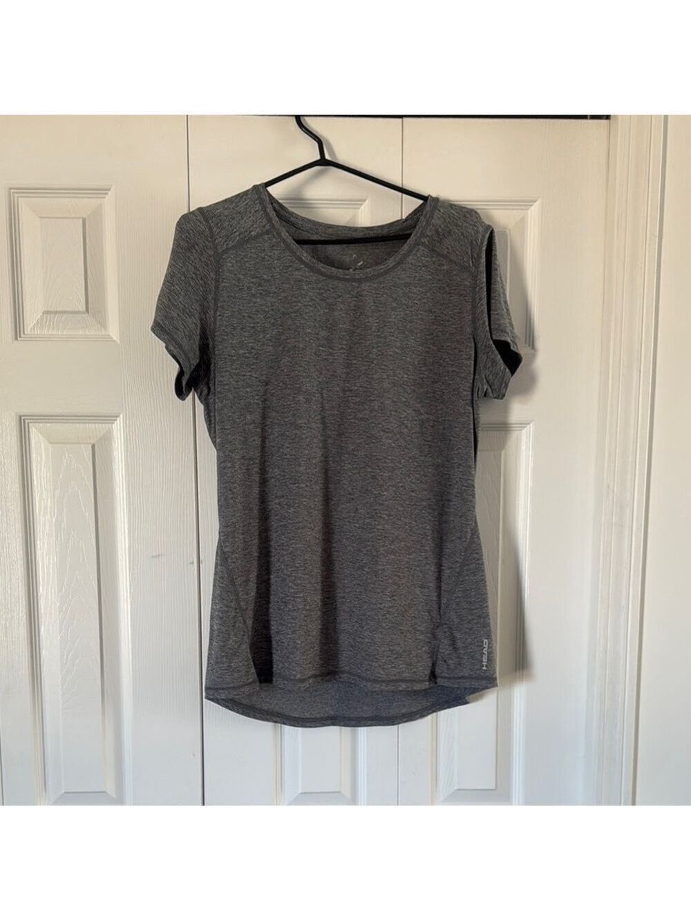 Women's Gray Head Top Size XL ❤️